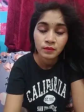 Naughty_Kiara_ live