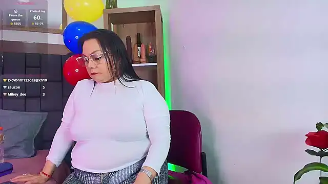 EllenaBoobs_ live