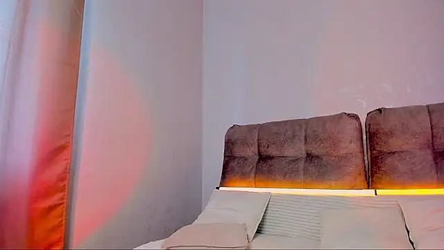 AriellaTesk live