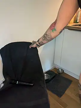 Elenascrib live