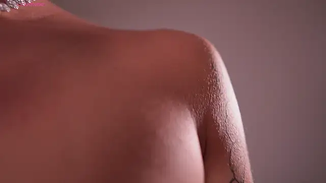 GigiLee_ live