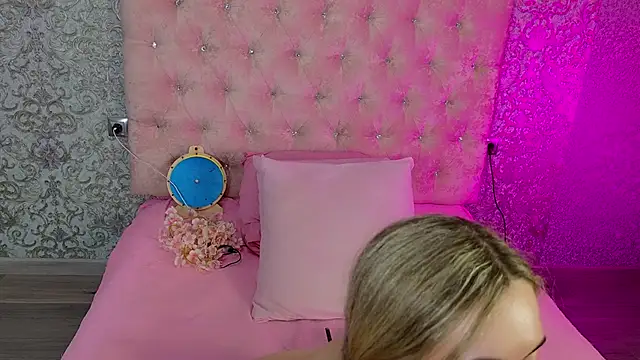 Akilla_Queen live