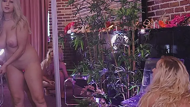 AngelInSinn live