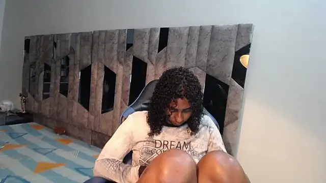 yohatinelly07 live