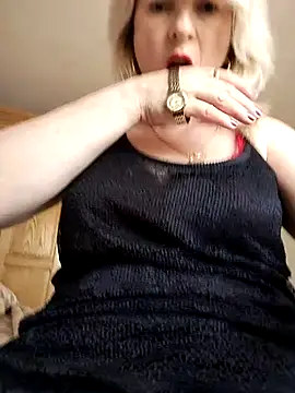 AhlyssaLove1155 live