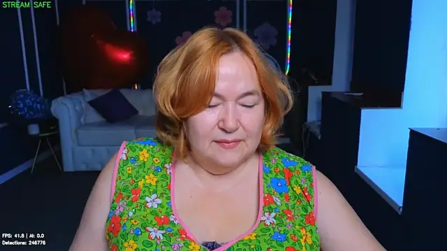 Nola_Nurse live
