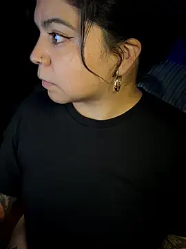 kimmiakiss22 live