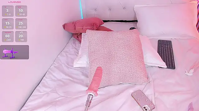 kitty_bluuee live
