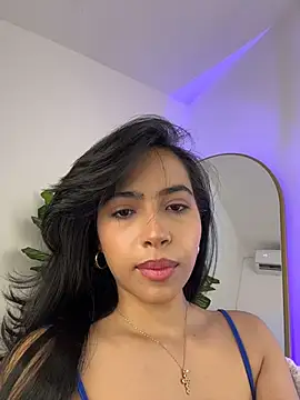 _Emily_Thompson_ live