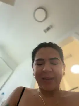 Gringo_XXX_Latina live