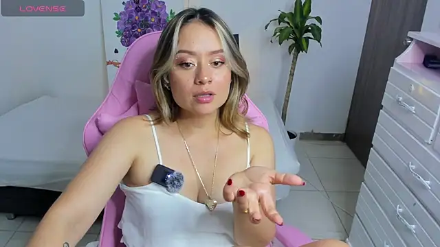 Ari_Angel23 live