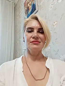 JennyOMay live