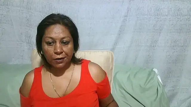 IndianSexyMilf69 live