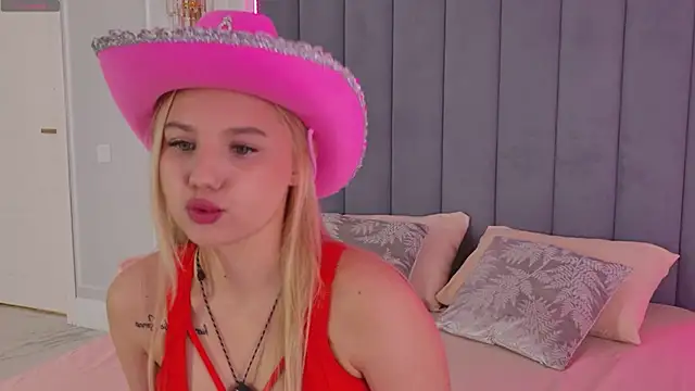 Sky_Cutie live