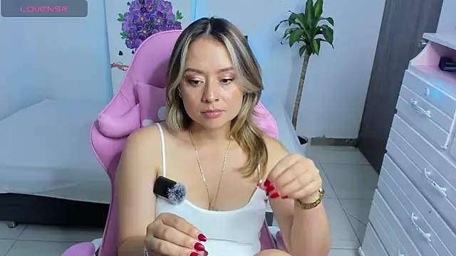 Ari_Angel23 live