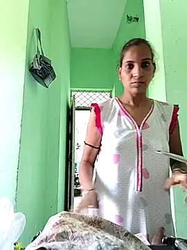 Sexy-Kajal2 live