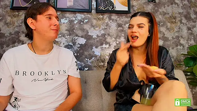 Mariana_and_Ronny live