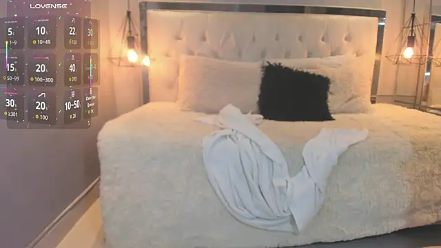 zara_moon1 live