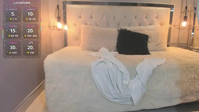 zara_moon1 live