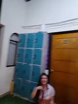 EmmaContreras_Val live