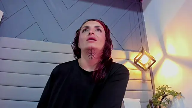 Cataleya_marinn live