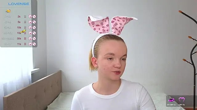 StellaBunny live