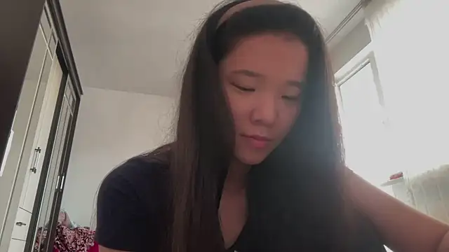 Mika_strawberry live