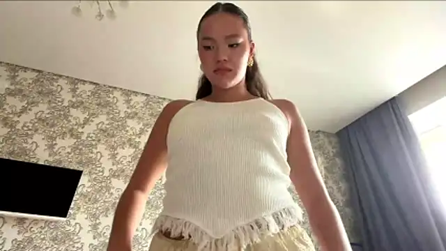 kamila_18_french live