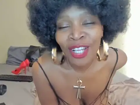 AfricanSquirtingQueen live