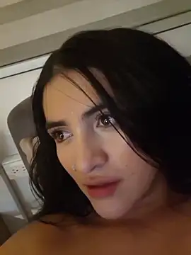 miel_gomez live