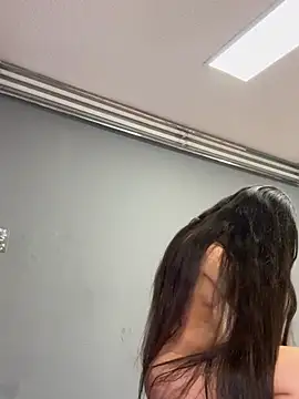 Thiara_gh live