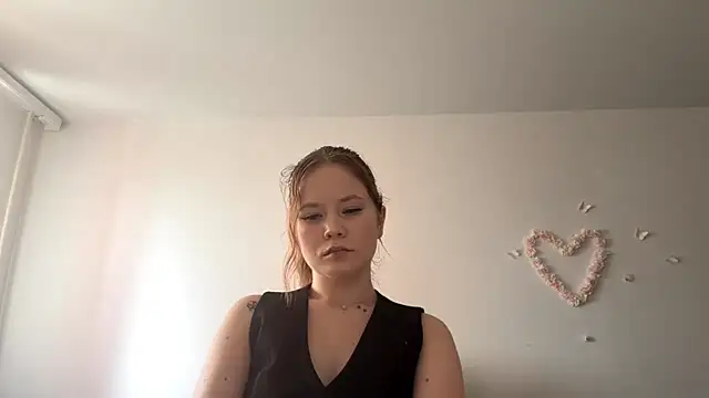 LauranAngelbeck live