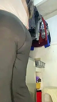 Chloee_Peach live