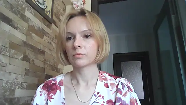 AdelleLovee_ live