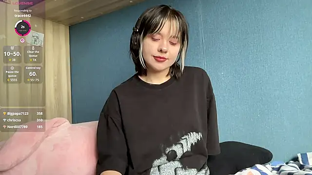 AueshaSimon live