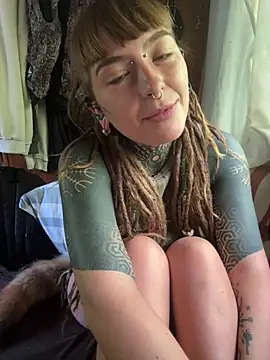 HornyHippy1 live