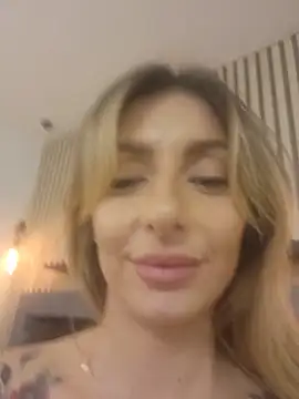 SofiaLace live