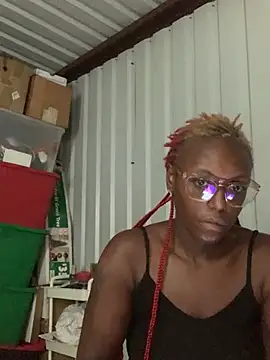 CinnaCakesss live