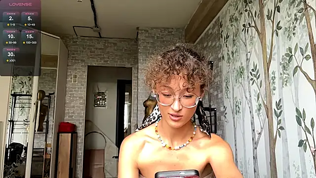 CurlyWinx live