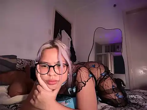 Tina_Slick live