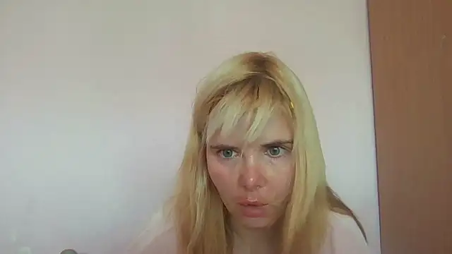 HornyElena live