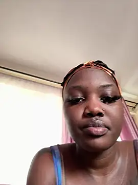 Queen_Arnah254 live
