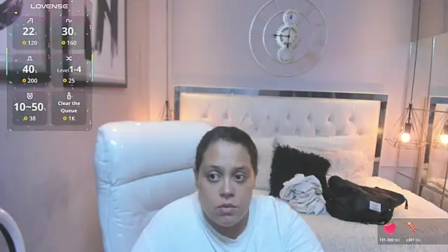 zara_moon1 live