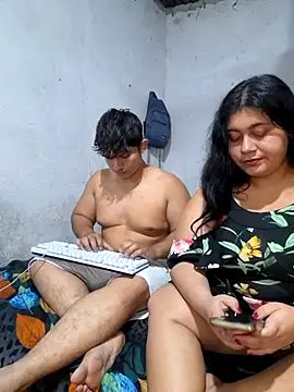 ParejaCurvy20 live