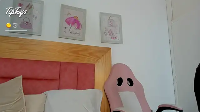 KimmyBellari live