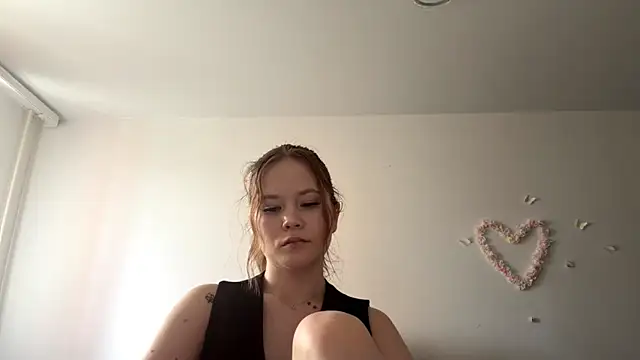 LauranAngelbeck live
