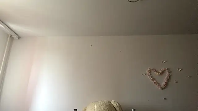 LauranAngelbeck live