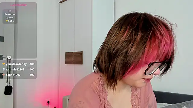 VerniceEngelking live