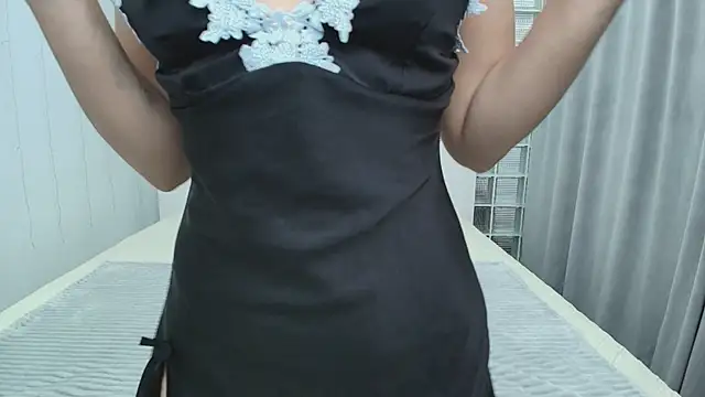 Comely_Camillla live