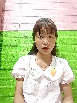 AmyLinee01 live